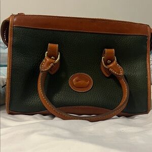 Vintage Classic Green and Brown Leather Dooney and bourke Handbag